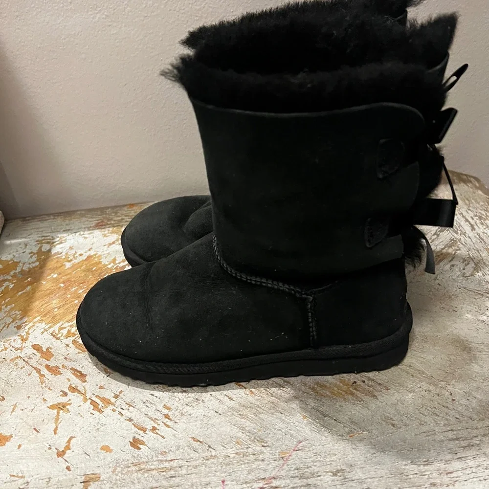 UGG Australia Bailey Bow II Black Suede Shearling Boots 1002954 Womens 6